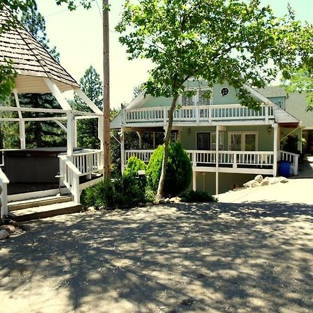 Berkshire Inn Гроувланд Екстериор снимка
